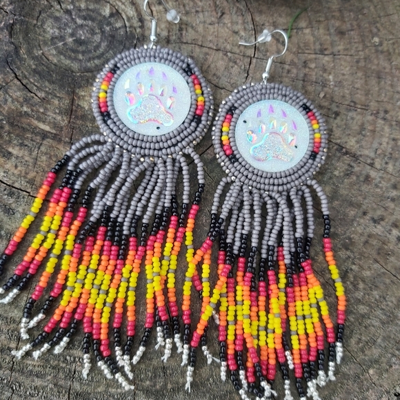 Earrings - Picture 3 of 5